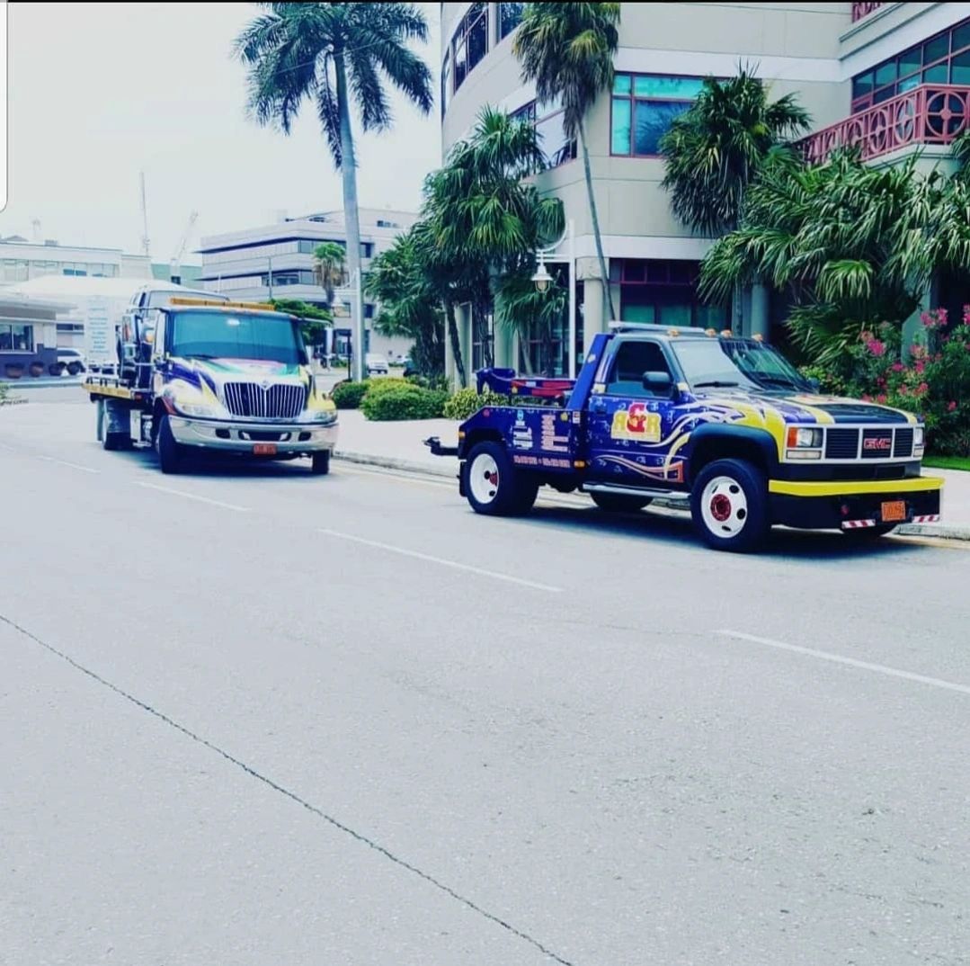 R & R Auto Ltd - 24 Hour Towing Service photo 2