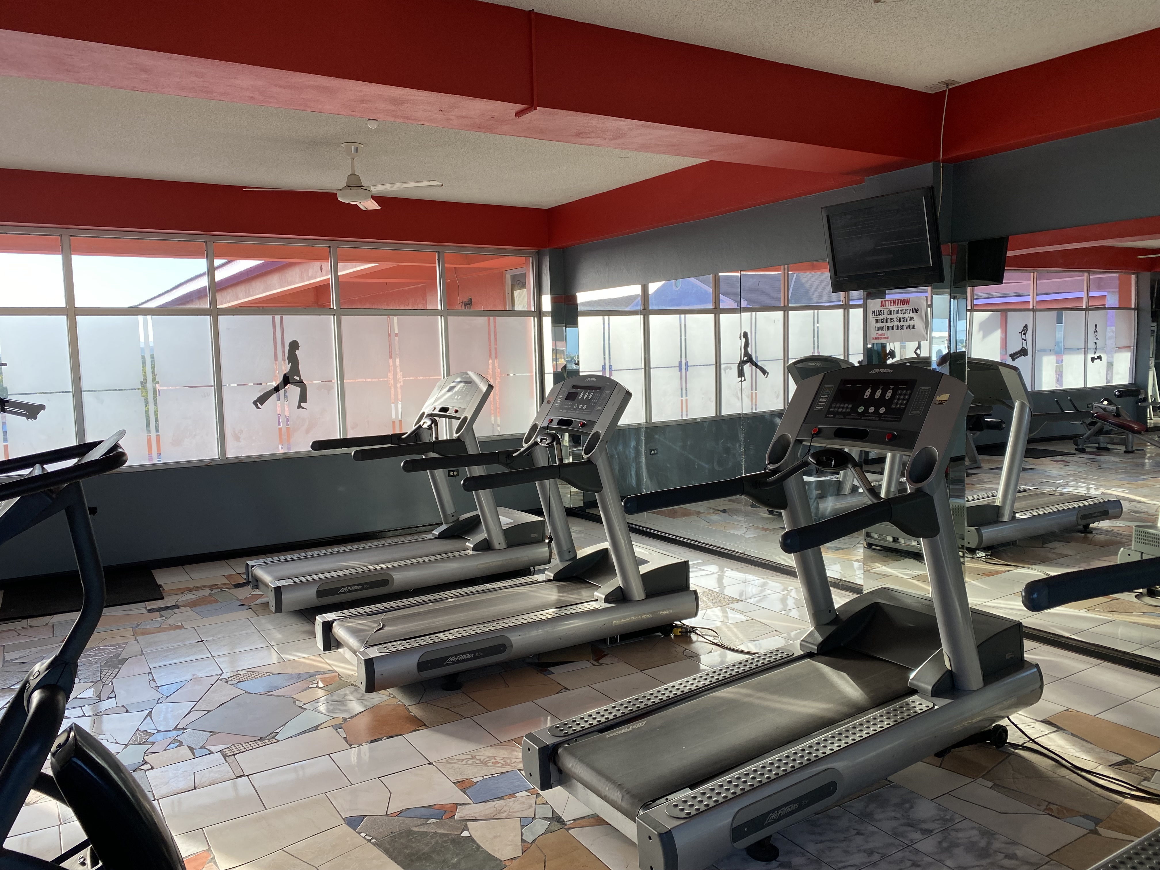 Premier Fitness Club photo 3
