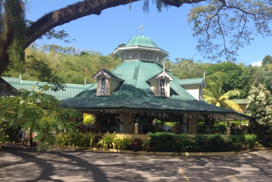 Royal Hotel photo 2