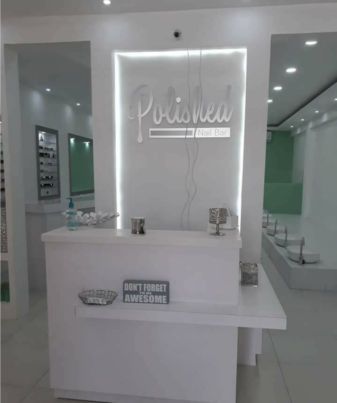 Store Layout & Fixtures photo 4