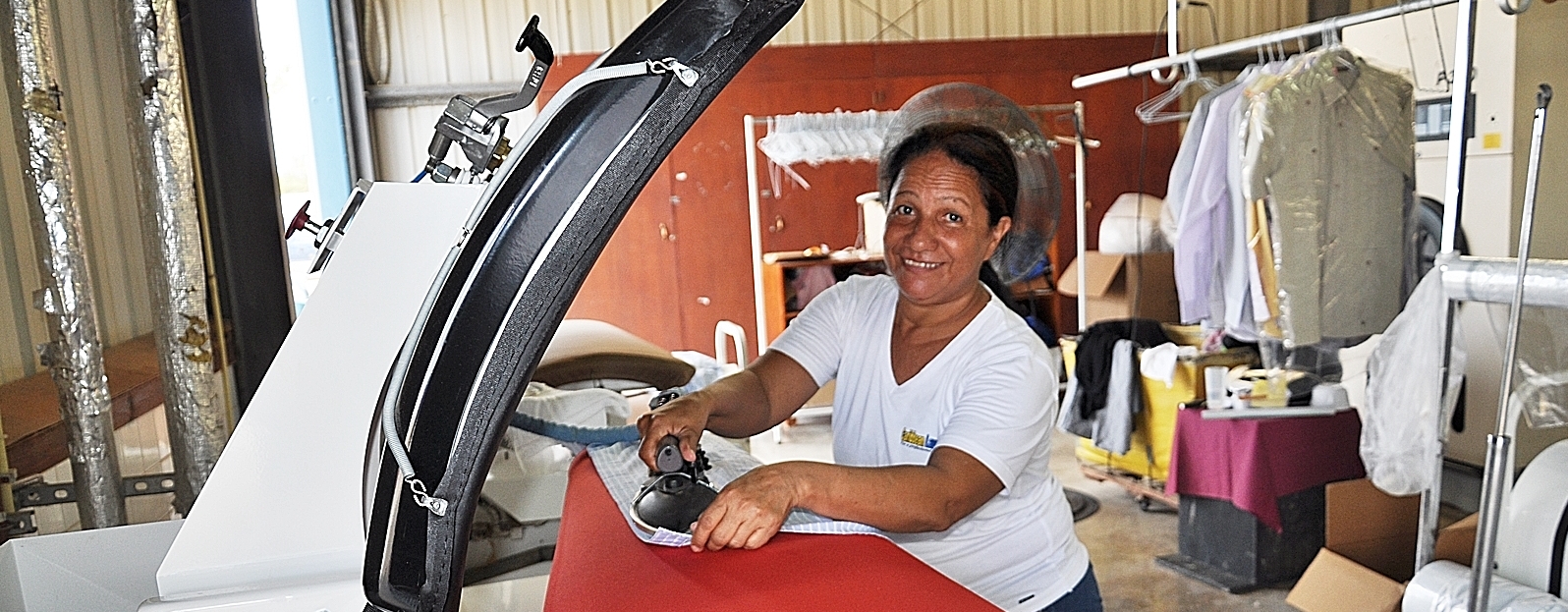 Caribbean Laundry Dry Cleaning & Self Services photo 3