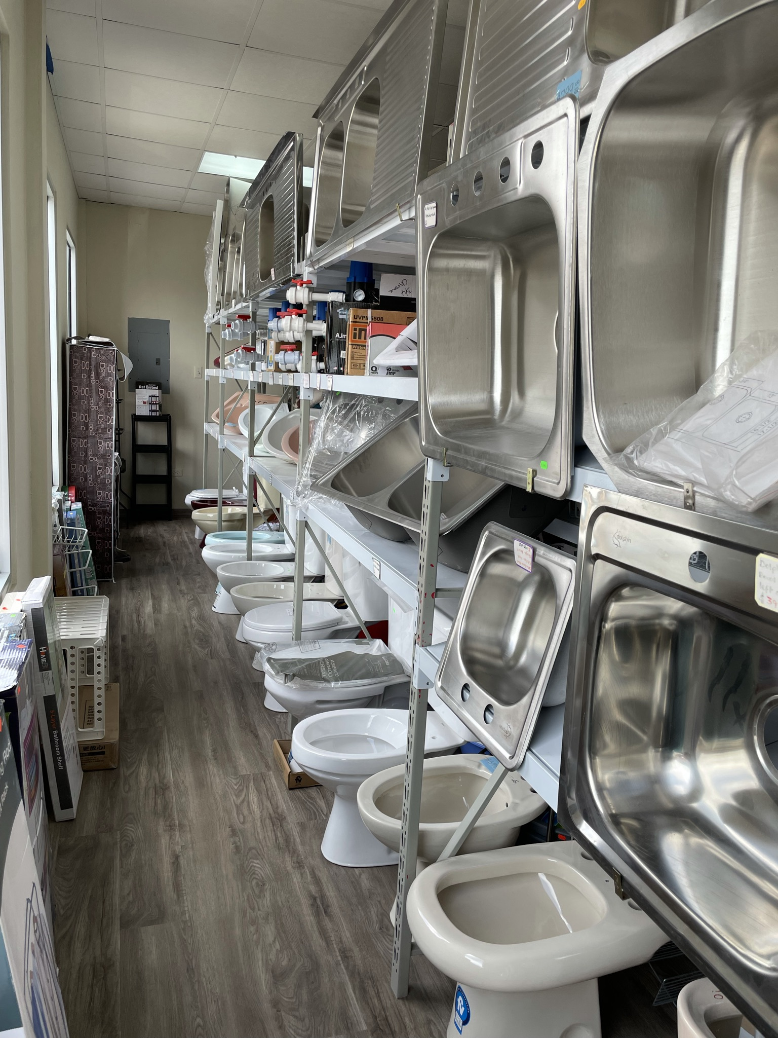 Andy's Plumbing & Hardware Ltd photo 2