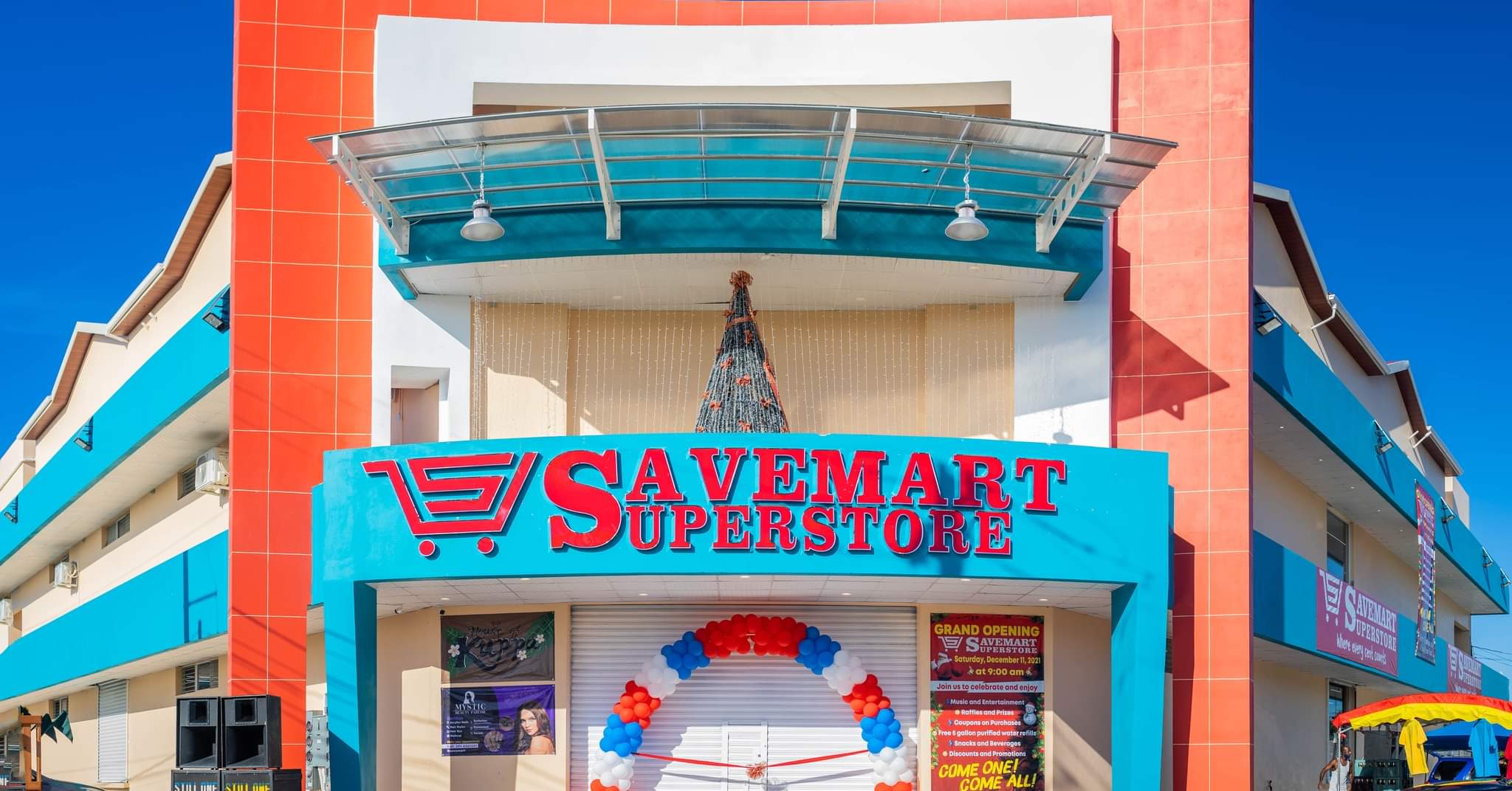 Save Mart Superstore photo 4