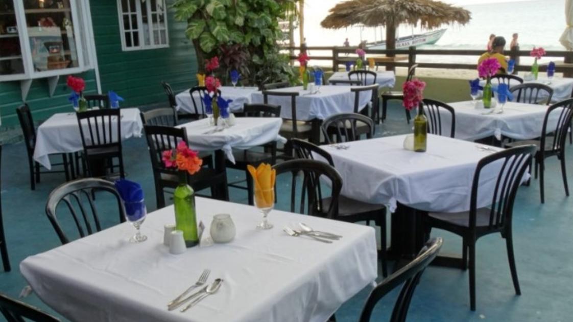 Bar-B-Barn Hotel & Restaurant photo 5
