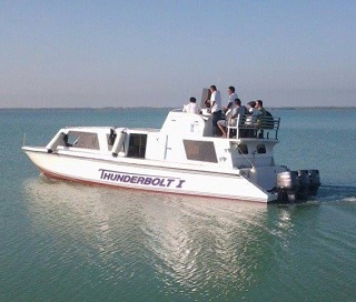 Thunderbolt Water Taxi photo 5