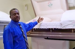 Rey's Funeral Home photo 3