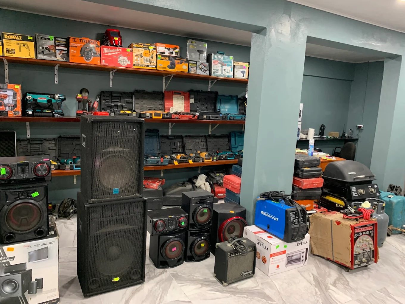 Luxified Store photo 3