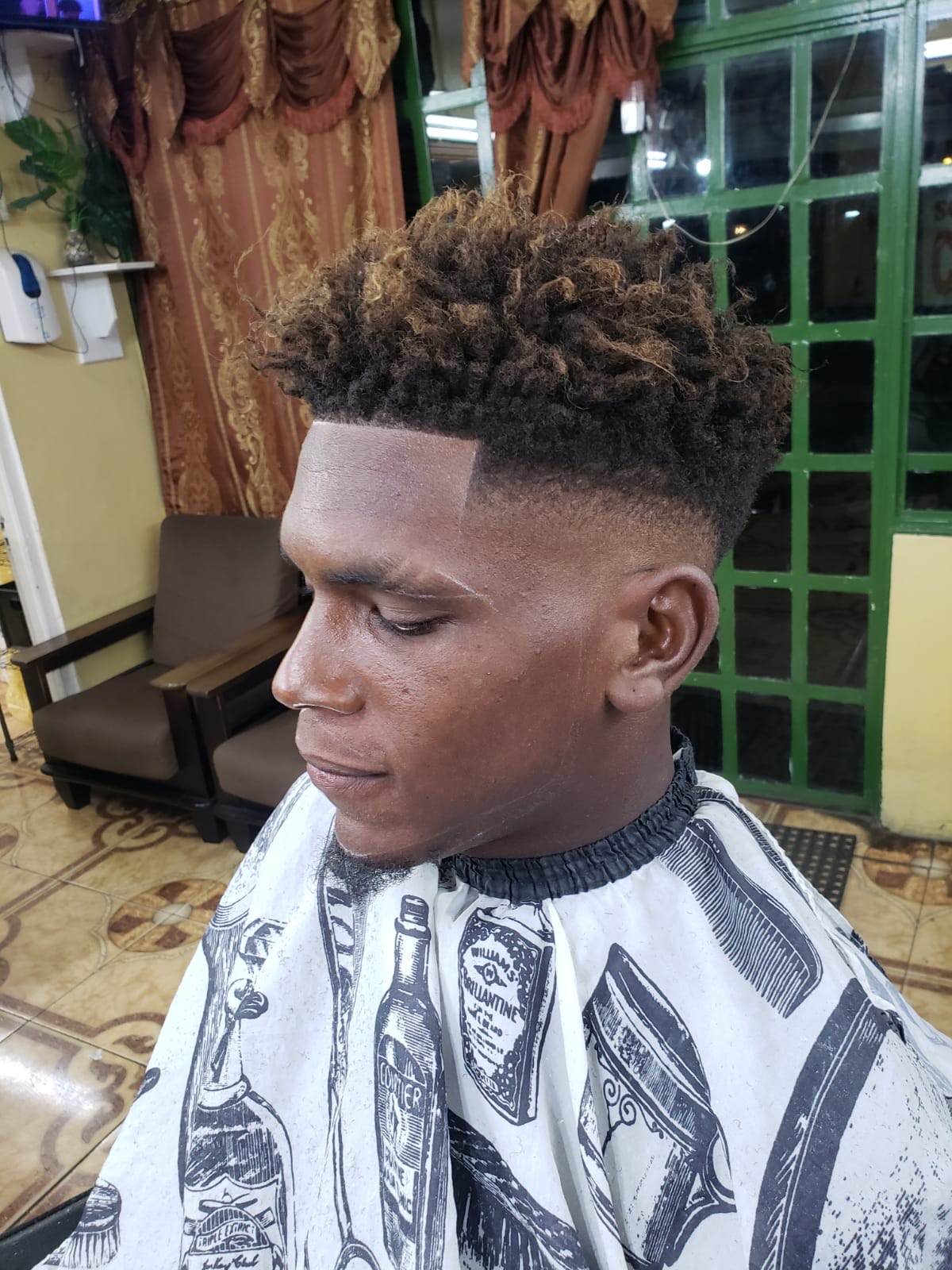 Higher for Higher Unisex Salon photo 7