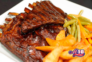 M-10 Bar & Grill photo 5