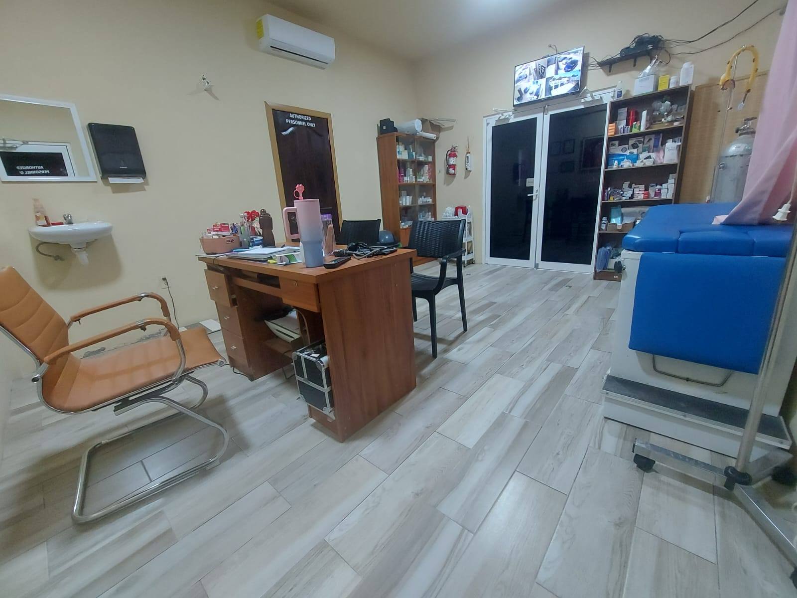 Dr. Pena Health Clinic photo 4