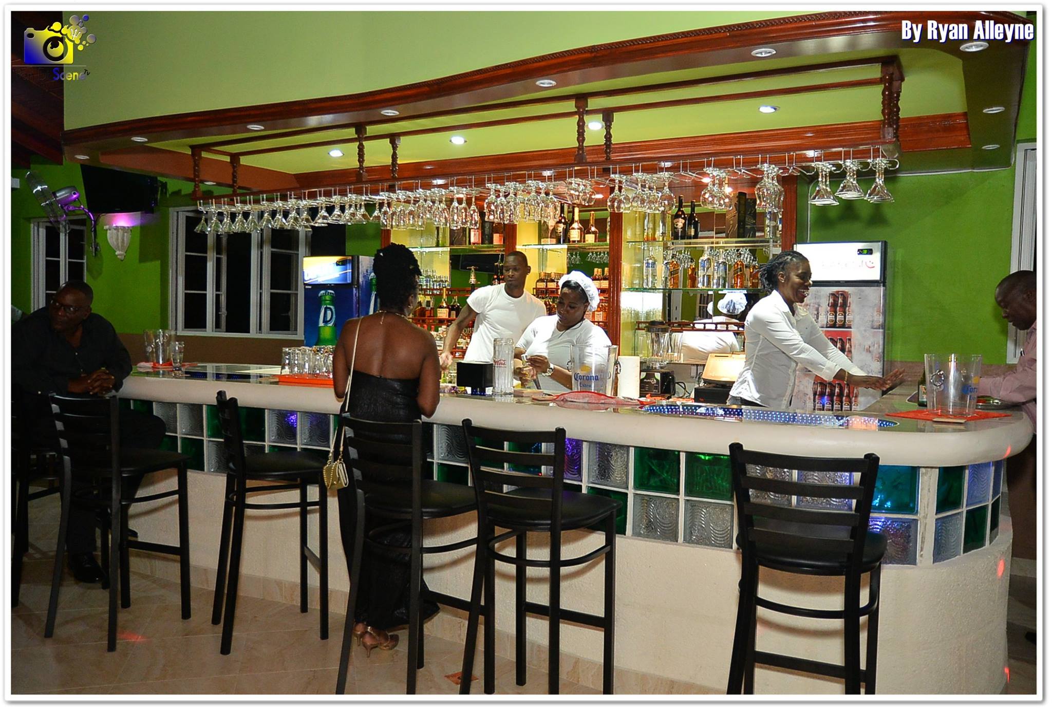 Woodbine Restaurant & Sports Bar photo 2