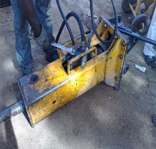 Surdeen Equipment & Trucking Co Ltd photo 6