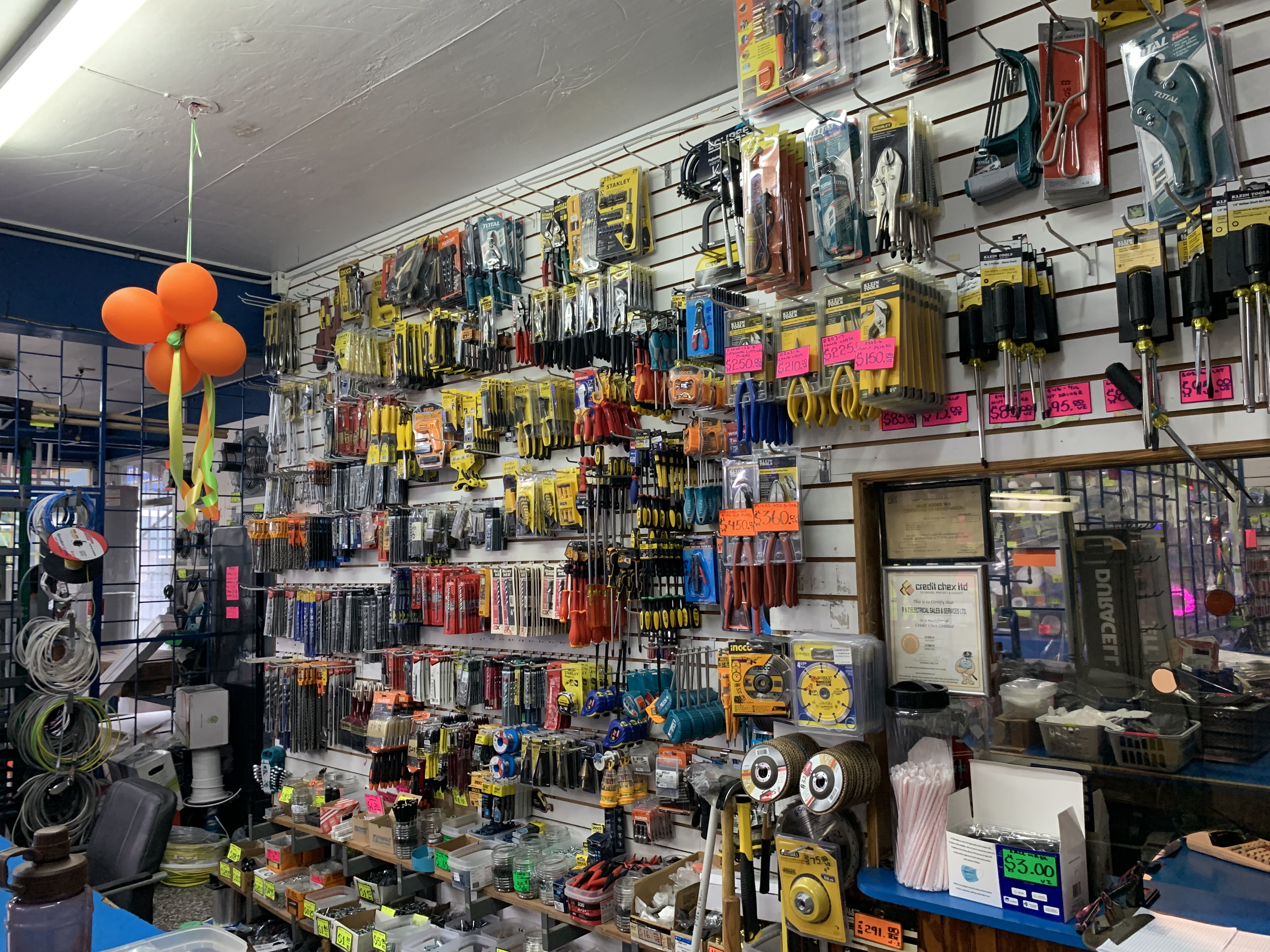 R & Z Electrical Sales & Services Ltd photo 6