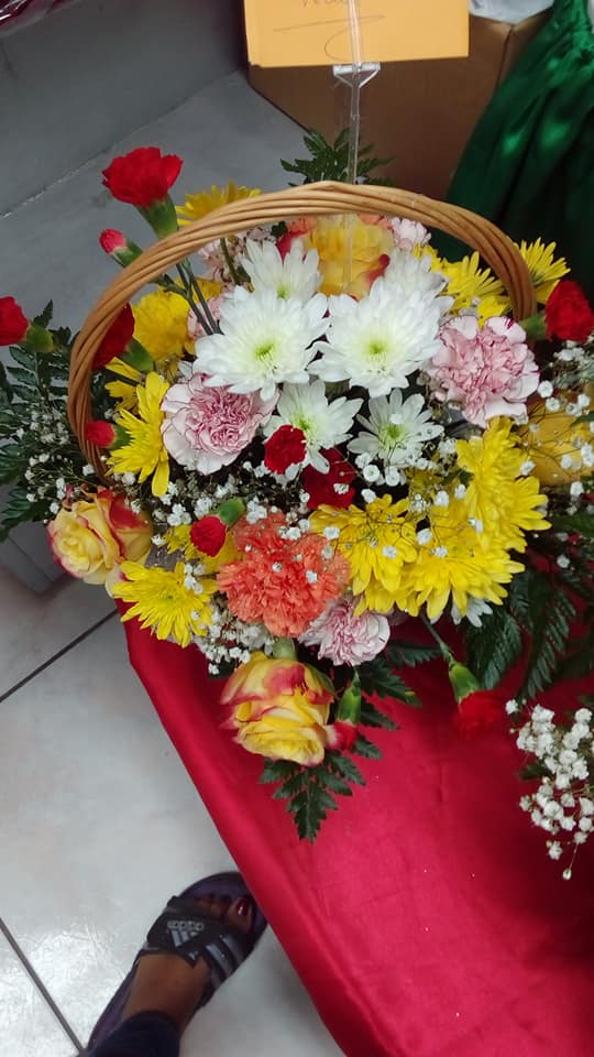 Roses and More Gift Shop photo 3