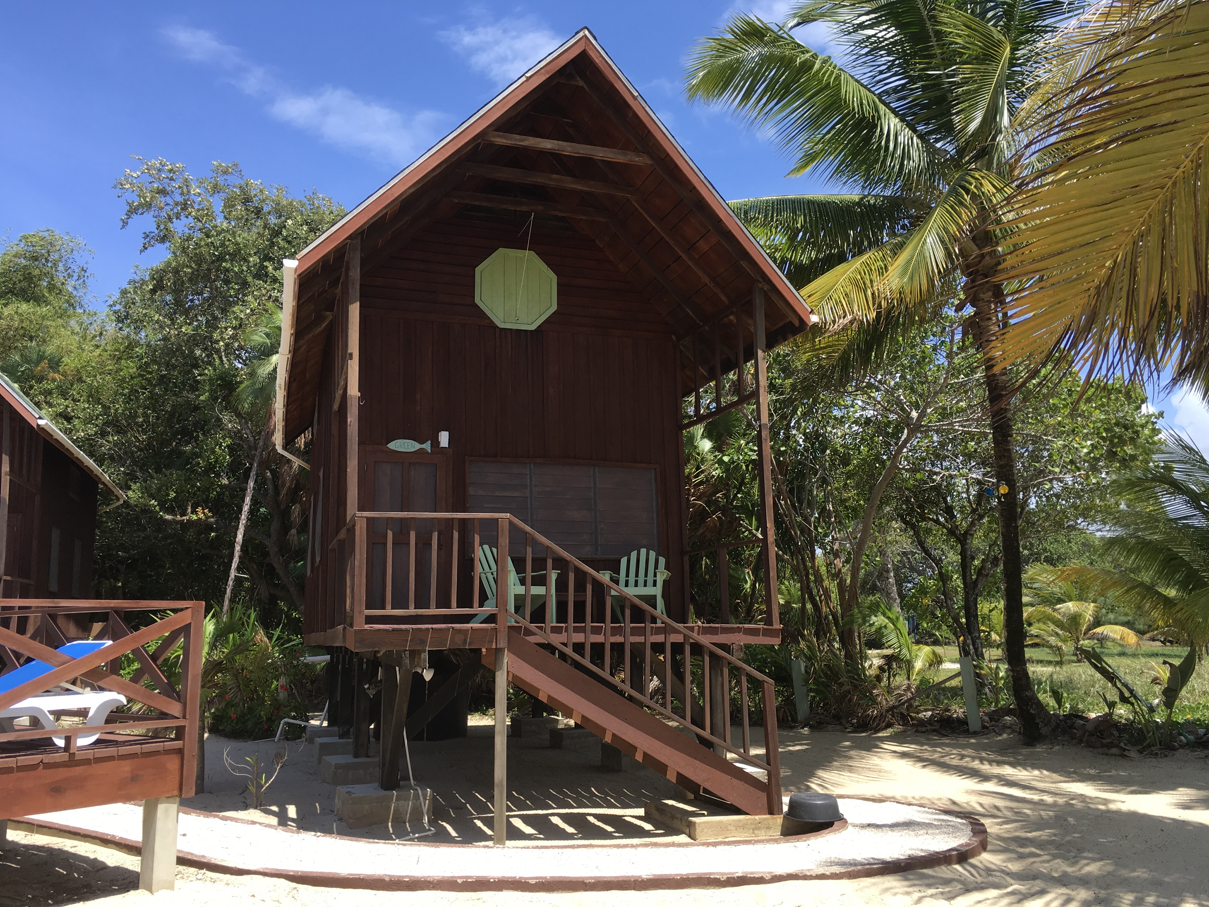 Green Parrot Beach Houses & Restaurant photo 3