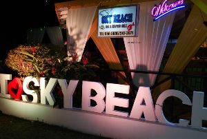 Sky Beach Bar & Seafood Grill photo 3
