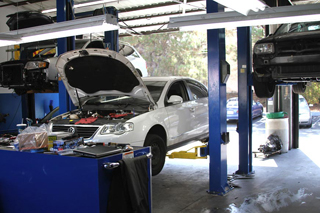 HI-TECH Solutions photo 2