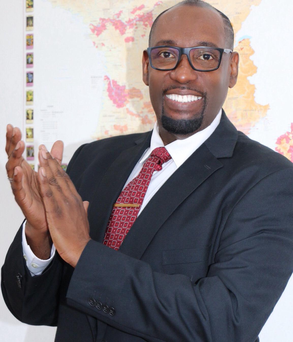 Dr D Chris Alleyne photo 2