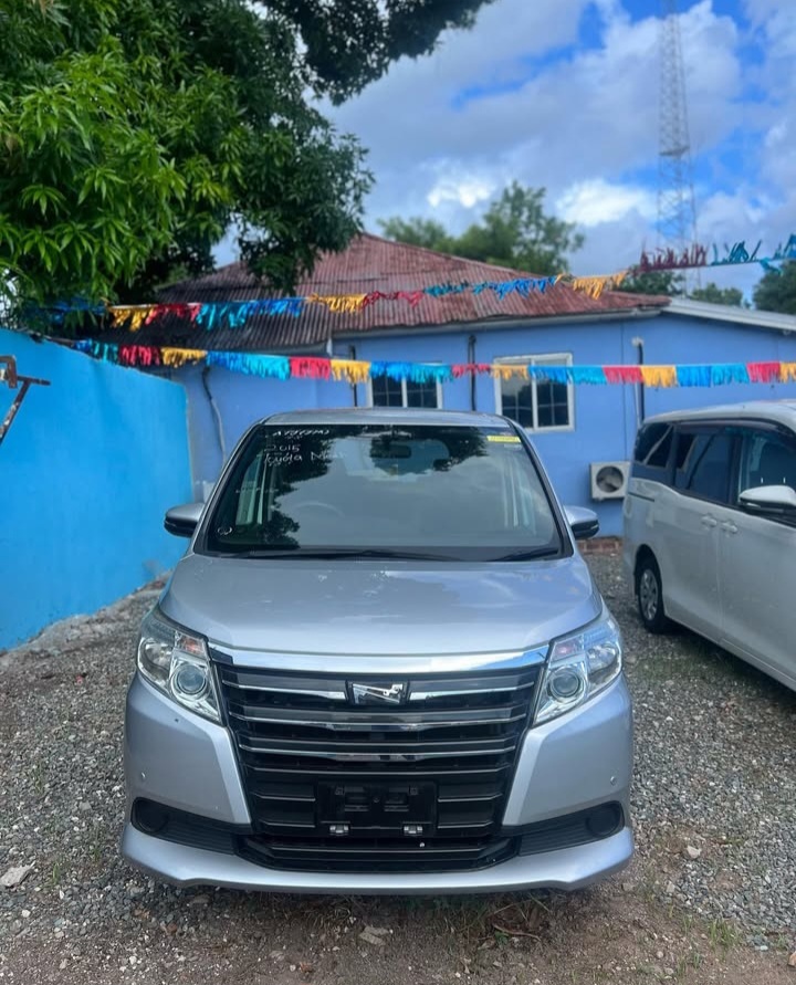 Kailuxe Auto Sales Ltd photo 1