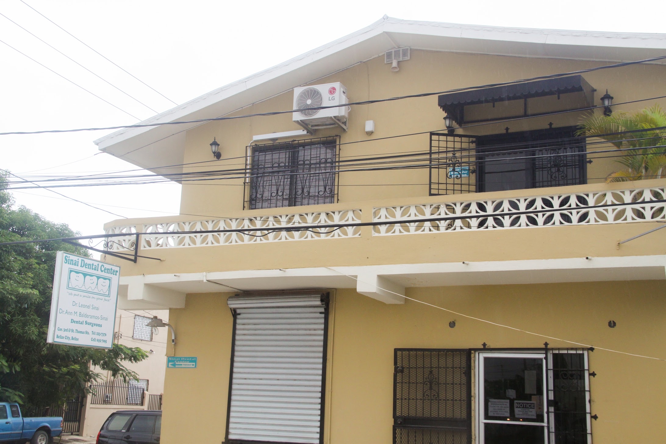Sinai Dental Center photo 5