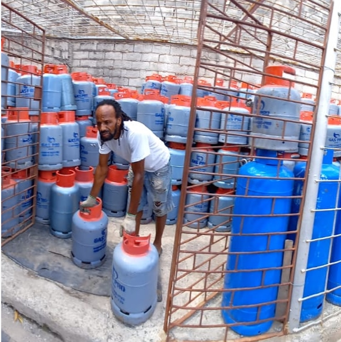 G-Vespak Variety Store & Cooking Gas photo 3