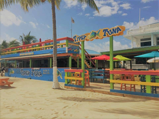 Tipsy Tuna Seaside & Sports Bar photo 14