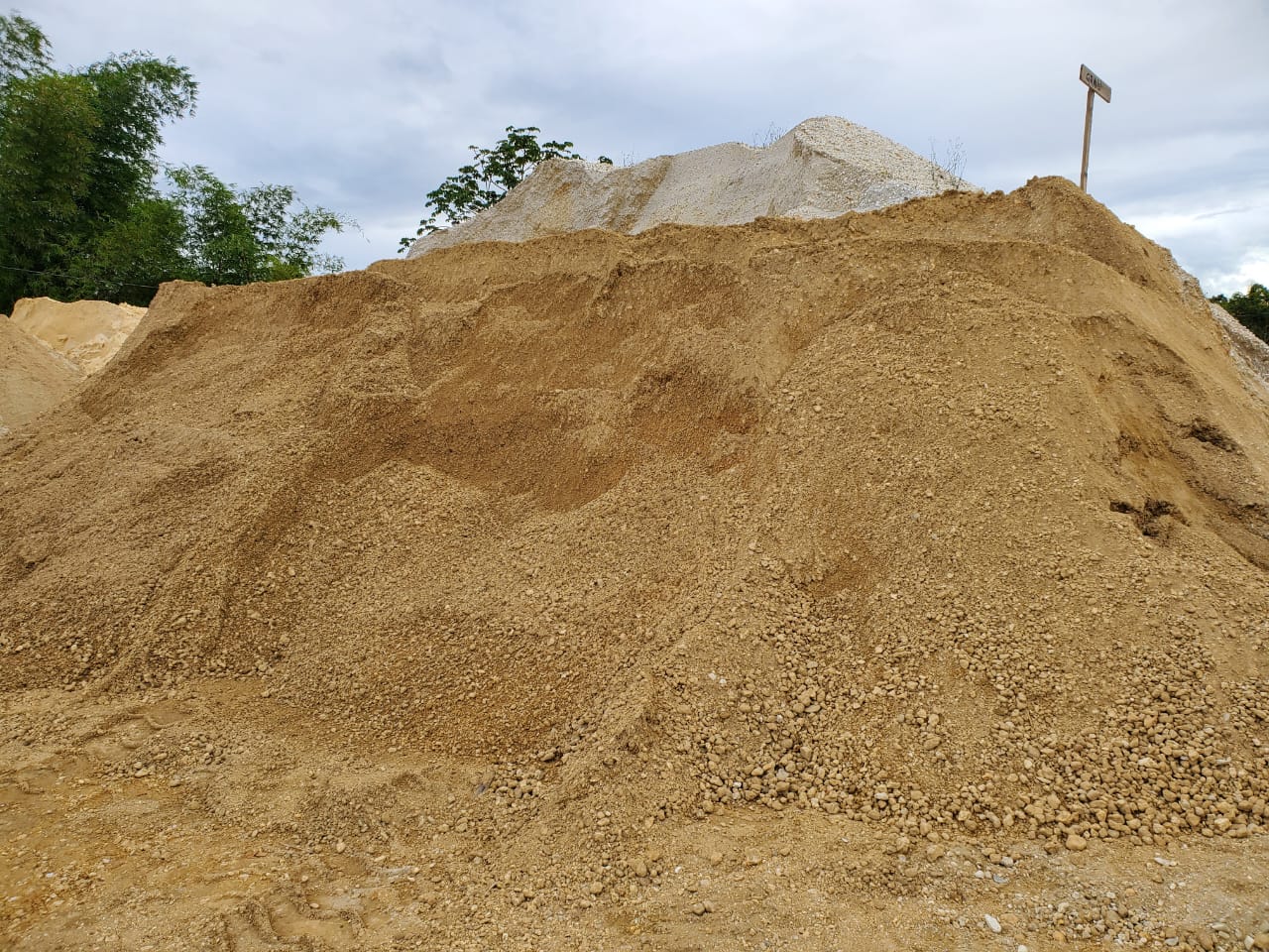 B Chadee & Sons Stockpile & Hardware Supplies Ltd photo 4