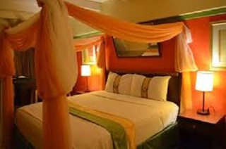 Pineapple Court Hotel photo 4