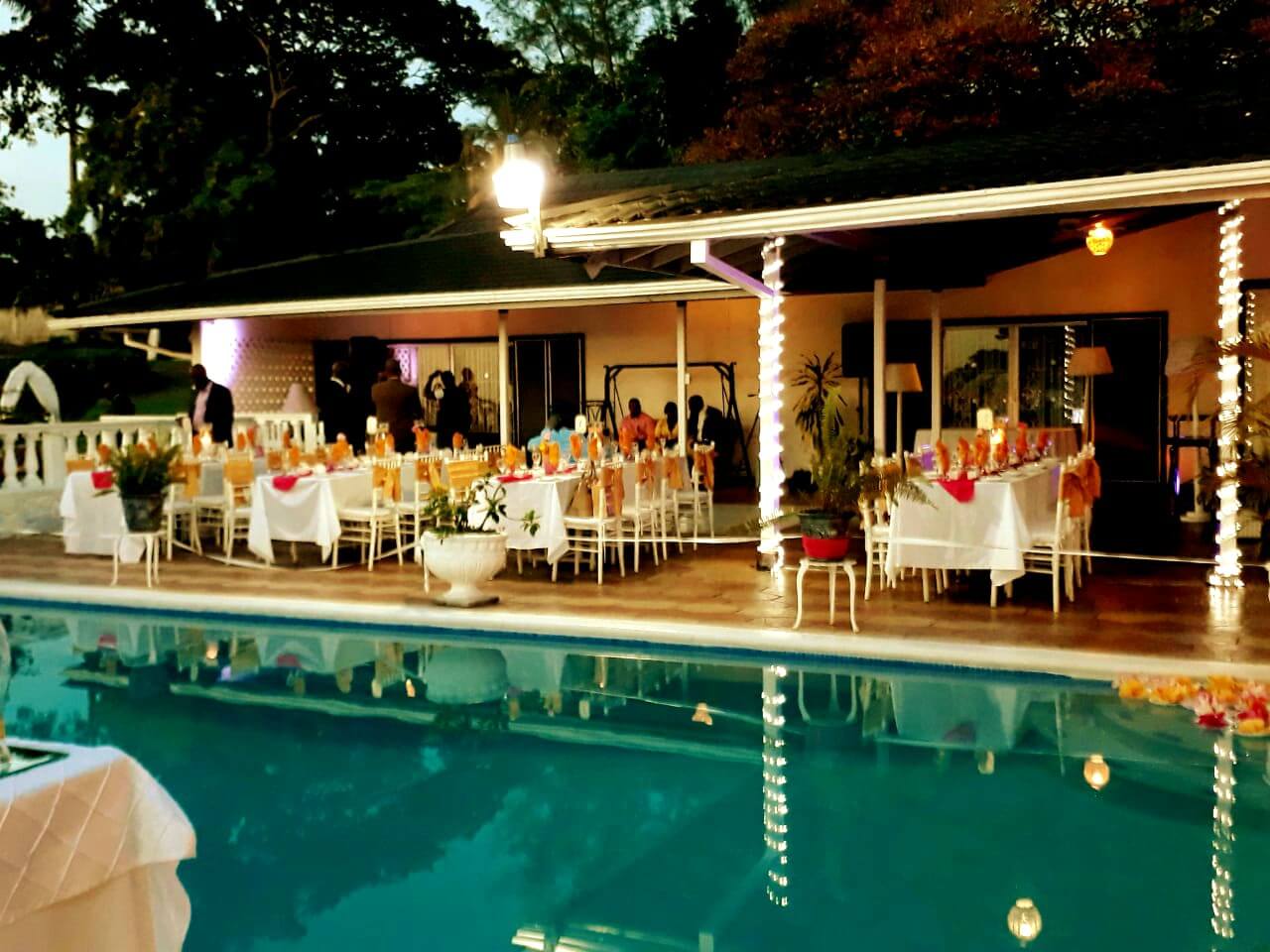 Cecille's Garden & Wedding Centre Ltd photo 9
