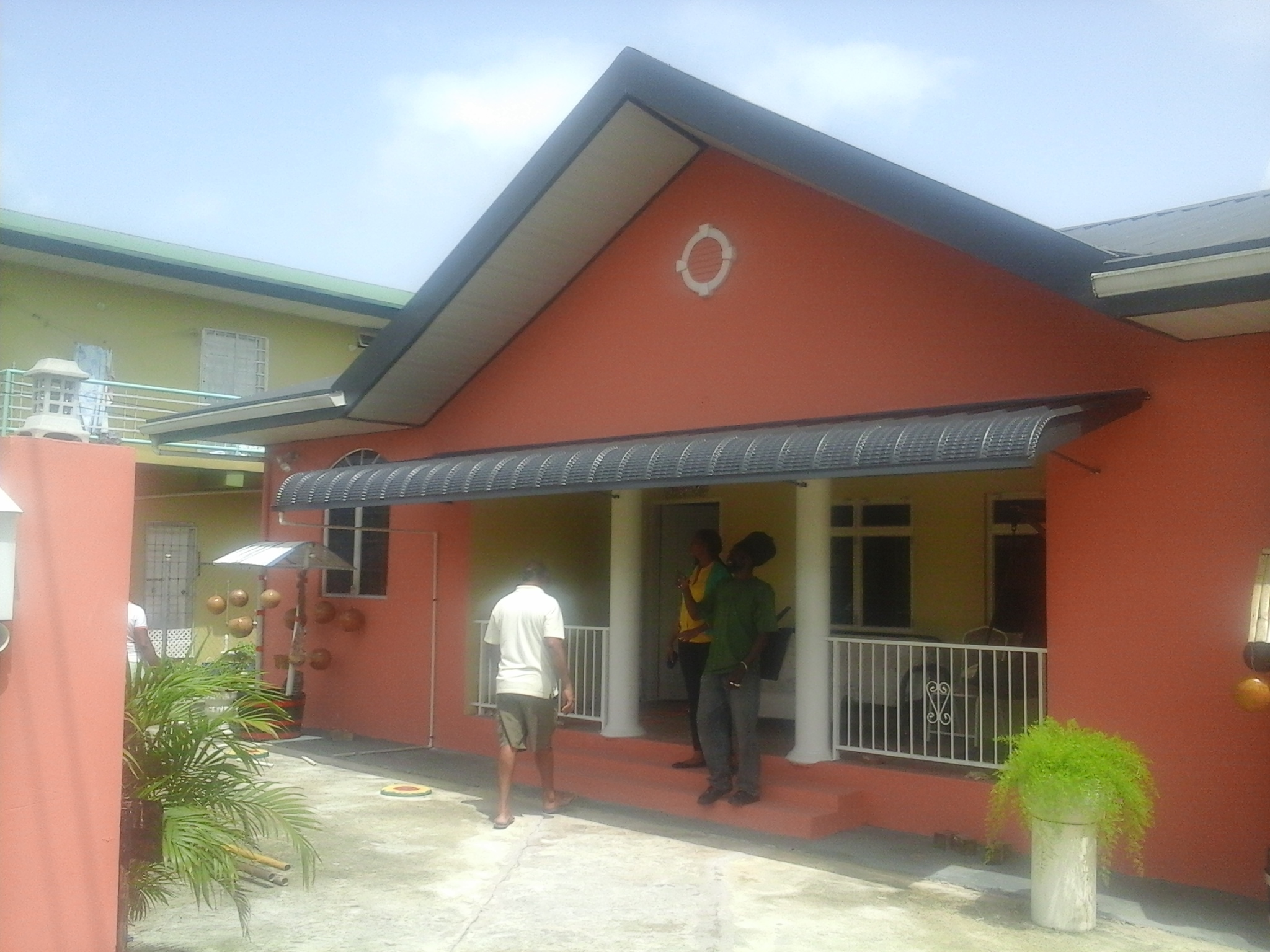 La Tropicale Awning & Construction Services Ltd photo 6