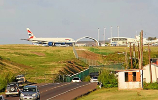 Robert Llewllyn Bradshaw Intl Airport (SCASPA) photo 8