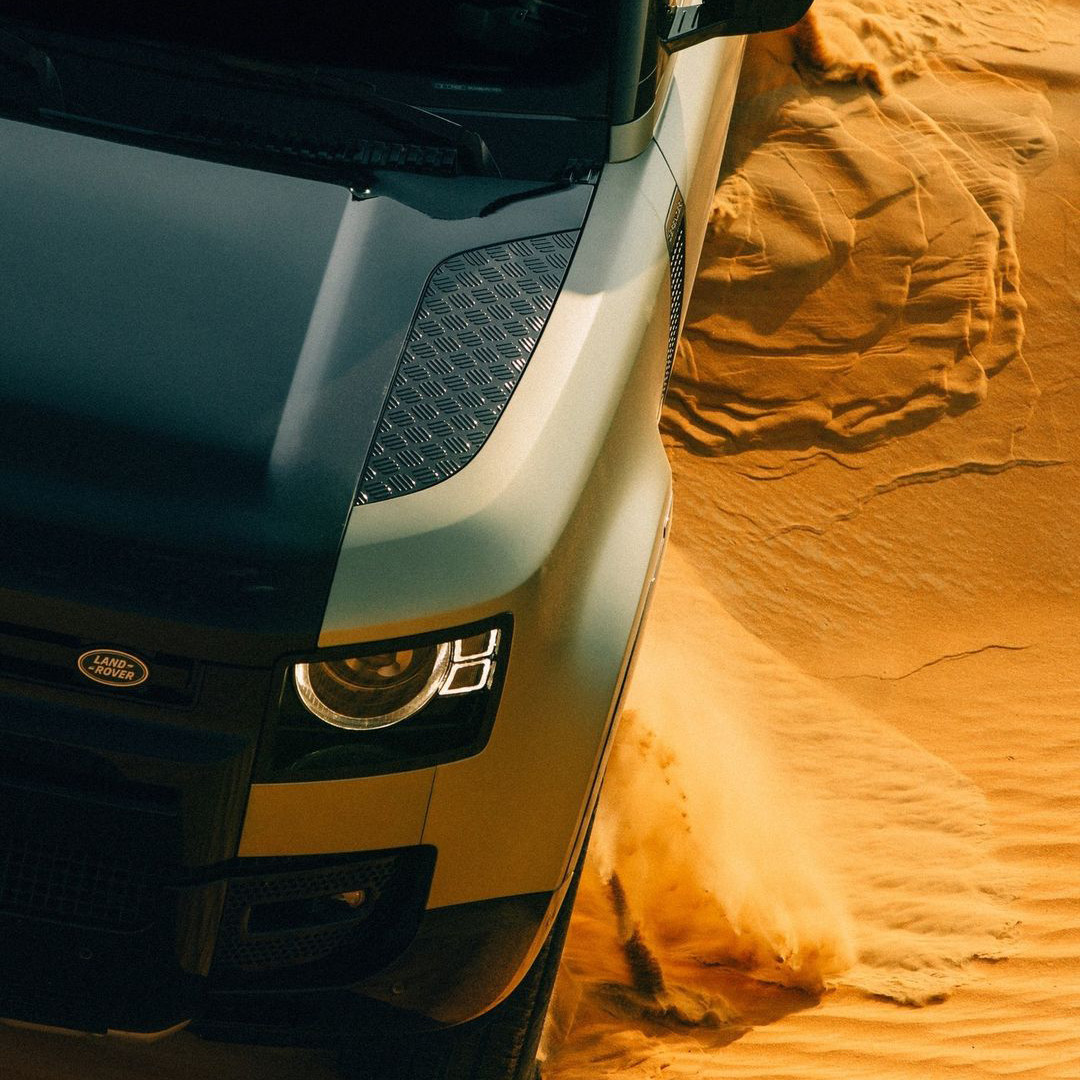 Land Rover photo 4