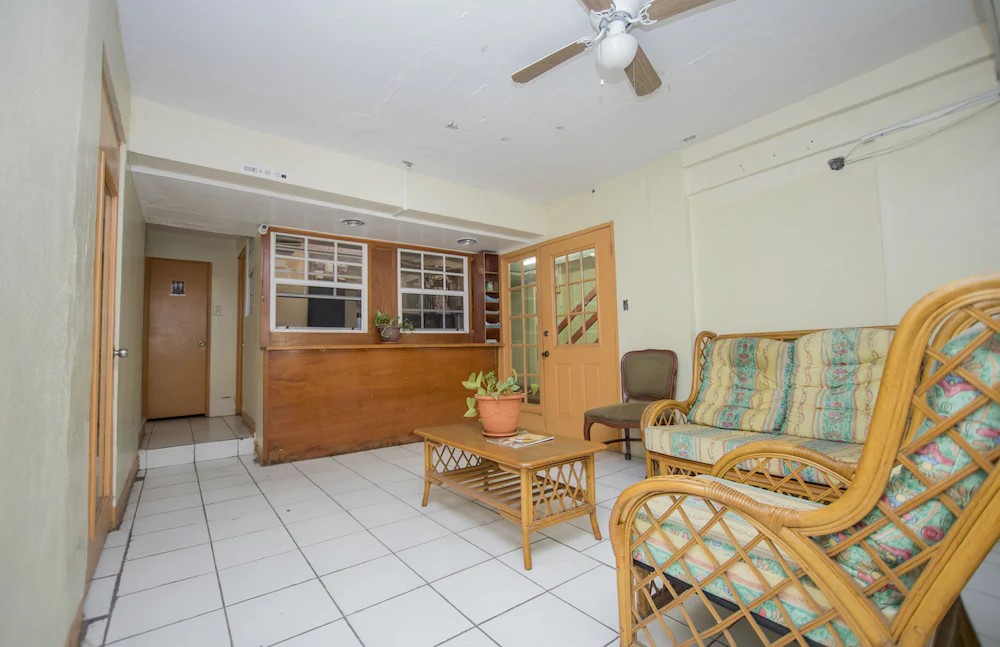 Glimbaro's Guest House photo 5