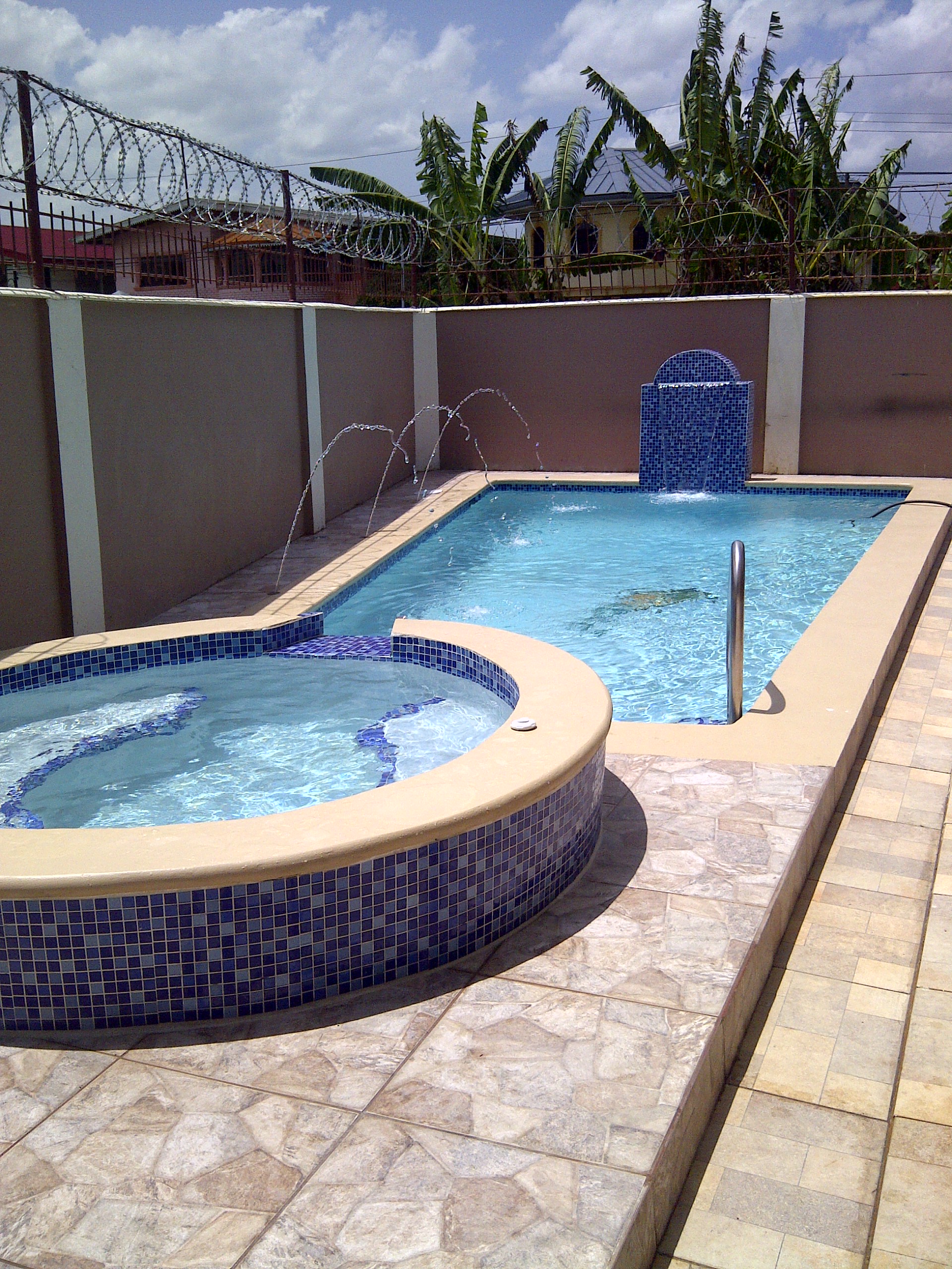 Paradise Pools & Spa Ltd photo 1