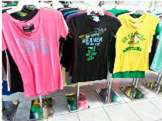 Carby's Souvenir Discount Cen & Craft Village photo 1
