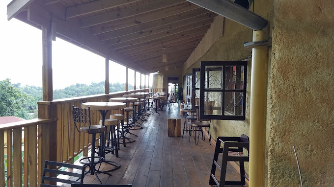 Crystal Edge Restaurant photo 2