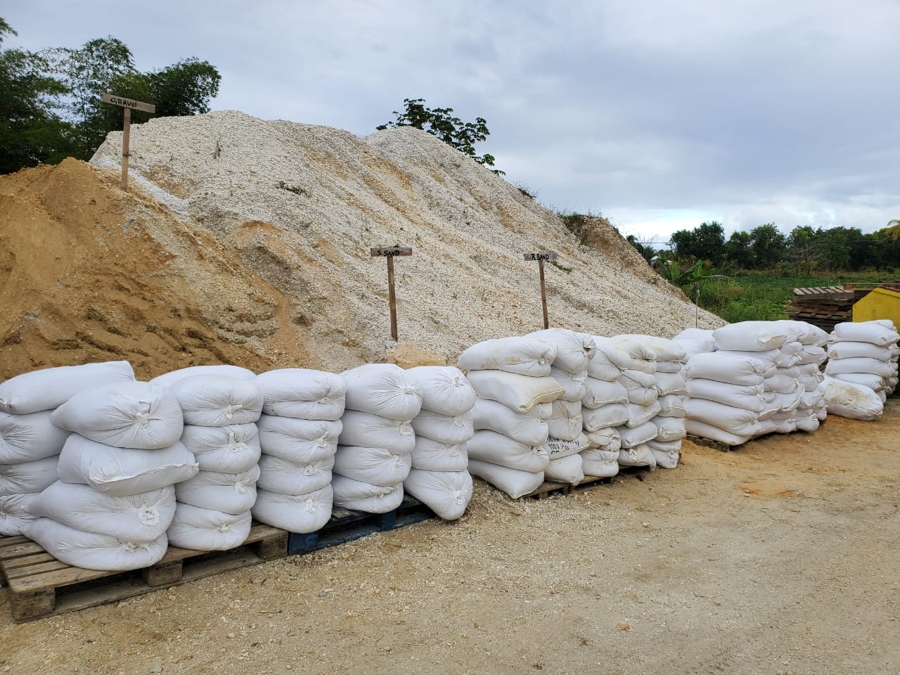 B Chadee & Sons Stockpile & Hardware Supplies Ltd photo 5
