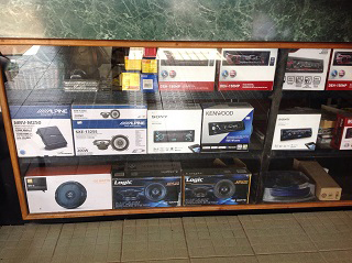 Discount Auto Sales, Auto Body Parts & Glass photo 2